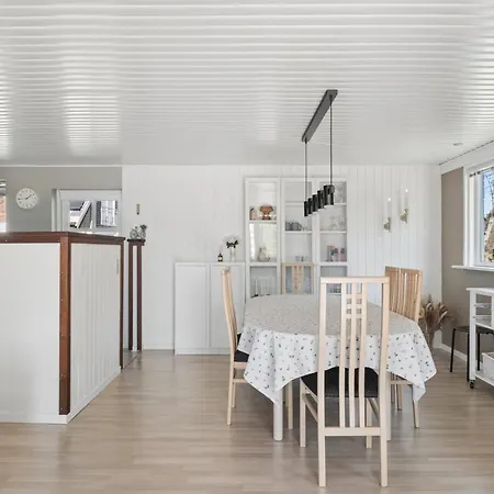 Hyggelig Sommerhus, Nær Og Oplevelser *